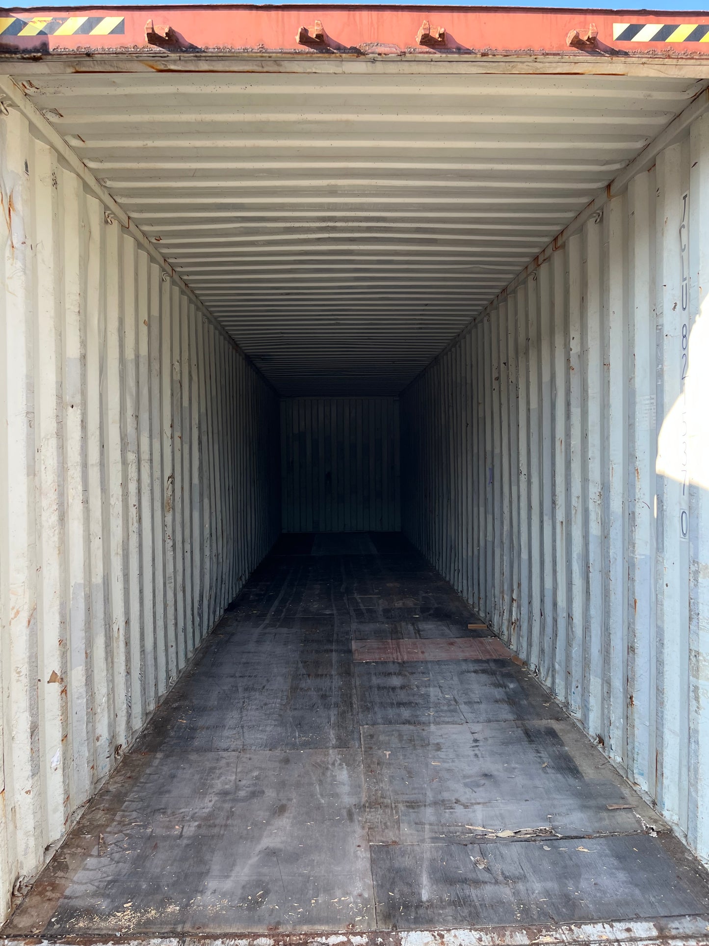 40' HC Container - TCLU 8215370